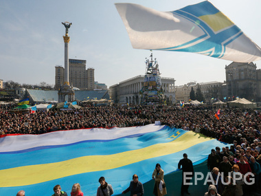 На Майдане в Киеве начинается Вече