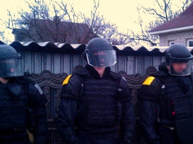 От Автомайдана "Межигорье" охранял новосозданный антитеррористический отряд
