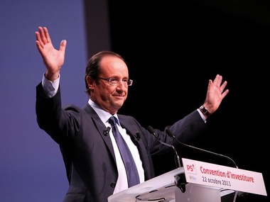 Олланд запланировал сэкономить €50 млрд и попросил уважать личную жизнь