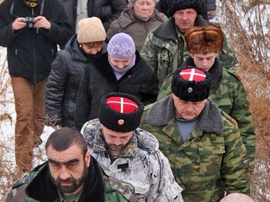 В Луганске состоялся "крестный ход". Фоторепортаж