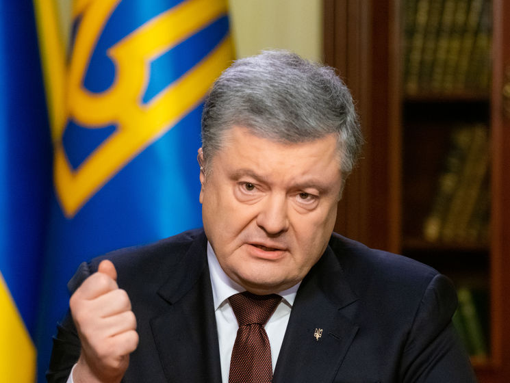 Порошенко заявил, что захваченные украинские корабли не должны были согласовывать с Россией проход через Керченский пролив