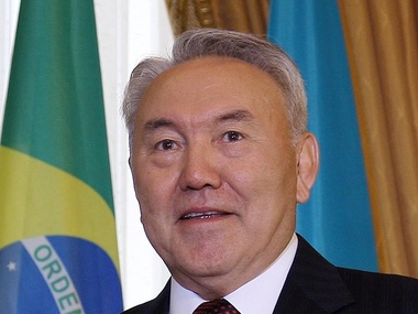 Назарбаев из Киева прилетел в Москву