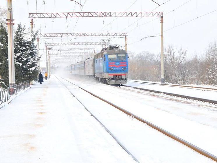 ﻿"Укрзалізниця" попередила про ймовірні затримки низки поїздів 13 грудня 
