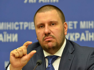 Генпрокуратура предъявила обвинения бывшему министру доходов и сборов Клименко 