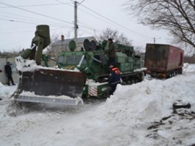 В Одесской области спасатели расчистили 250 км дорог, вытащили из заносов 13 единиц техники