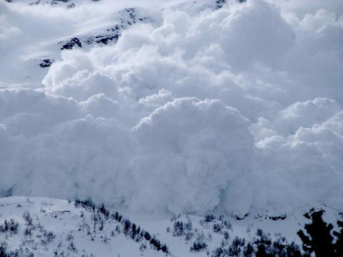 ГосЧС: Сегодня-завтра в горах Ивано-Франковской области могут сойти лавины