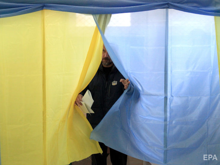 Президентский рейтинг возглавляют Тимошенко, Бойко и Порошенко, в Раду проходят шесть партий – опрос