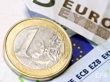 Гривна подорожала к доллару и евро