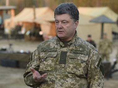 Порошенко: На Донбассе резко возросло количество нарушений перемирия
