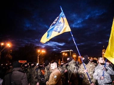 В понедельник на Михайловской площади в Киеве польские волонтеры передадут полку "Азов" реанимобиль