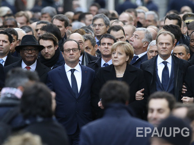 Мировые лидеры приняли участие в Марше единства в Париже. Фоторепортаж
