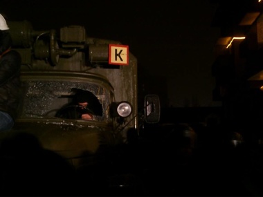 Во Львове и Ивано-Франковске активисты блокируют выезд внутренних войск в Киев
