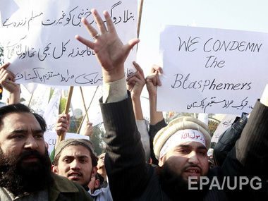 В Пакистане проходят массовые протесты против карикатур на пророка Мухаммеда