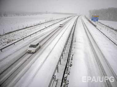 Гидрометцентр: В понедельник в Украине ожидаются дожди и снег