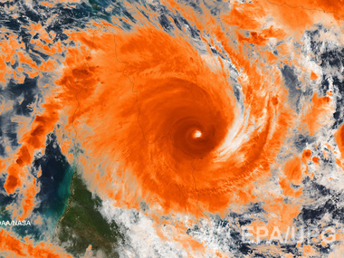 На запад Австралии надвигается циклон
