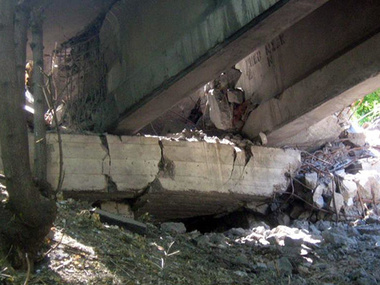 Москаль: Террористы подорвали мост через Северский Донец
