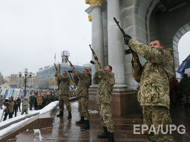 На Майдане простились с погибшим бойцом "Айдара". Фоторепортаж