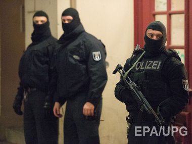 В Германии полиция арестовала двух подозреваемых в причастности к "Исламскому государству"