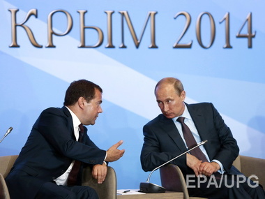 Медведев признал, что кризис в РФ вызван оккупацией Крыма