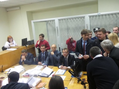 Печерский суд Киева начал рассмотрение дела двоих экс-беркутовцев, обвиняемых в расстрелах на Евромайдане 