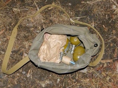 СБУ: На железнодорожной станции Смелы обнаружен тайник с боеприпасами