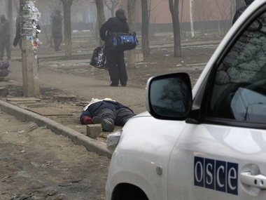 На место теракта в Мариуполе отправились представители ОБСЕ