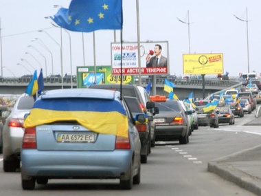 Автомайдан и киевляне-добровольцы начали патрулирование улиц столицы