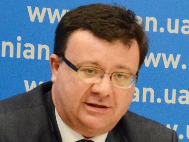 Павловский: Янукович не сможет положиться на армию в случае введения чрезвычайного положения