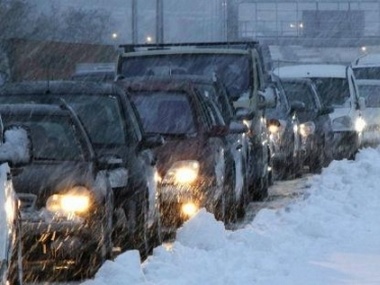 В Киеве &ndash; снегопад, по Украине &ndash; штормовое предупреждение