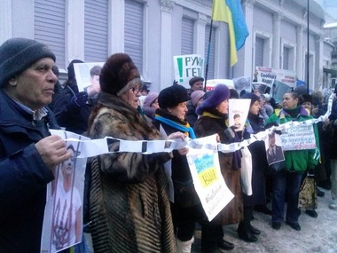 #FreeSavchenko. В украинских городах прошли акции в поддержку украинской летчицы. Фоторепортаж