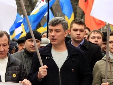 Немцов: Сокращение военного бюджета РФ ударит не по безопасности, а по ворам, лжецам и клоунам из Минобороны