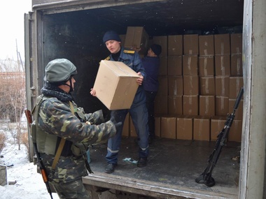 Москаль привез в Трехизбенку гуманитарную помощь