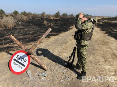 Российские пограничники уверяют, что ров вдоль границы с Украиной &ndash; мера против контрабандистов, а не против танков