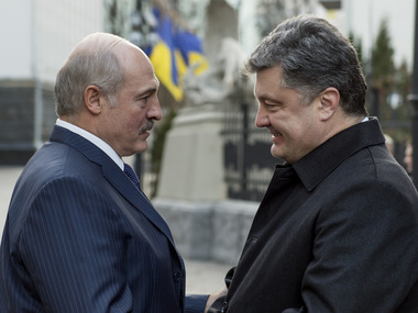 Источник: Порошенко встретится с Лукашенко перед заседанием "нормандской четверки"