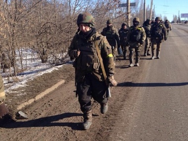 Украинские военные покидают Дебальцево. Фоторепортаж