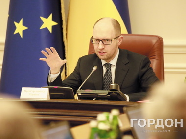 Яценюк: МВД и ГПУ отчитаются о расследовании убийств на Майдане до конца недели