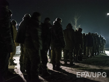 Освобожденные из плена военные прибыли в Харьков