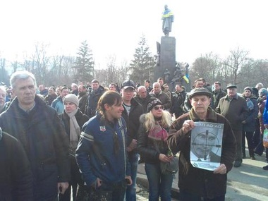 В Харькове прошла минута молчания в память о погибших в результате теракта