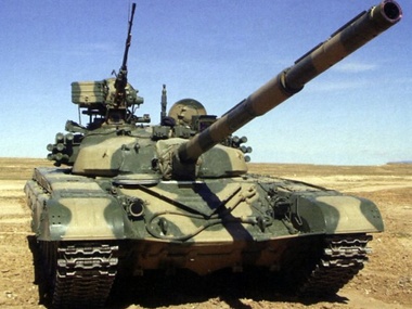 Тымчук: Продолжается переброска танков и боеприпасов из России на Донбасс