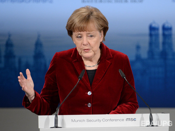 Меркель пригласила "нормандскую четверку" на переговоры в Берлин