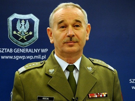 Главнокомандующий польской армией Гоцул: Польша скоро решит, поставлять ли в Украину летальное оружие