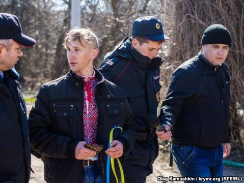 В Симферополе отпустили троих задержанных участников акции памяти Шевченко, одного будут судить 10 марта