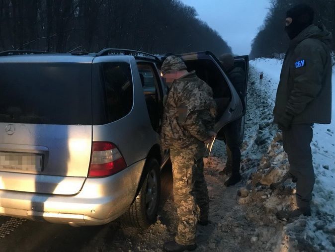 СБУ блокировала продажу оружия военнослужащим на территории Львовской области