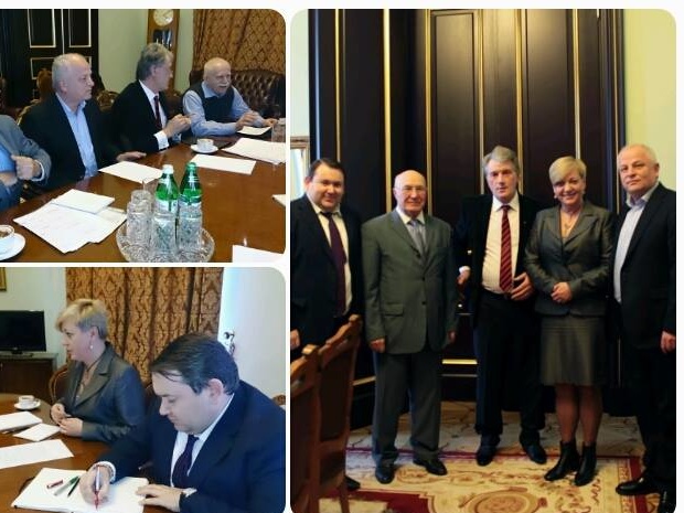 В Нацбанке прошло совещание глав НБУ разных времен с участием Ющенко и Стельмаха