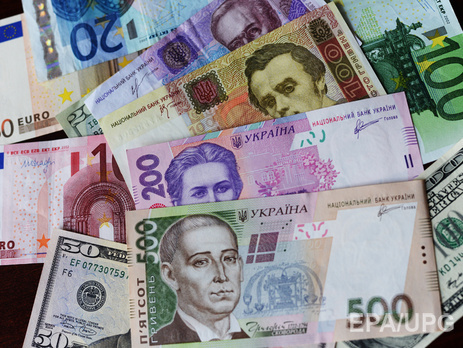 НБУ укрепил официальный курс гривны к евро до уровня 22,79 грн/€
