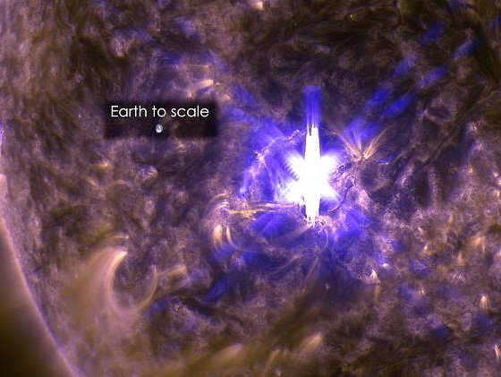  NASA зафиксировало самую мощную вспышку на поверхности Солнца в этом году. Видео