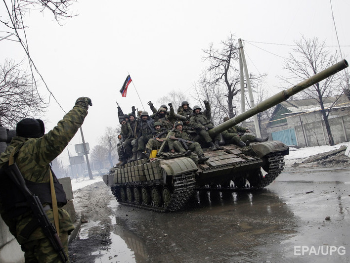 Штаб АТО: В Донецкую область ежедневно поступают боеприпасы из России