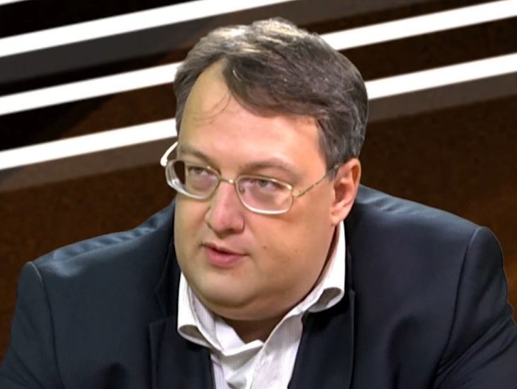 Антон Геращенко: Украина предоставит гражданство любому гражданину РФ, который поддерживает нашу борьбу за независимость