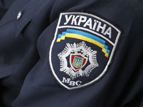 МВД ведет переговоры с вооруженными людьми в здании компании "Укрнафта"