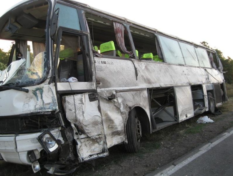СМИ: В Афганистане боевики расстреляли 13 пассажиров автобуса